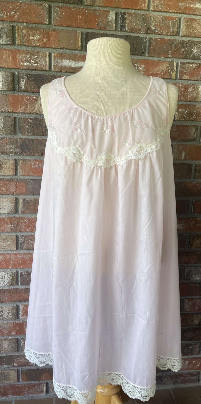 VTG Sears Perma Prest Nightgown, Floral Embroidered Lace Large 38/40 NWT