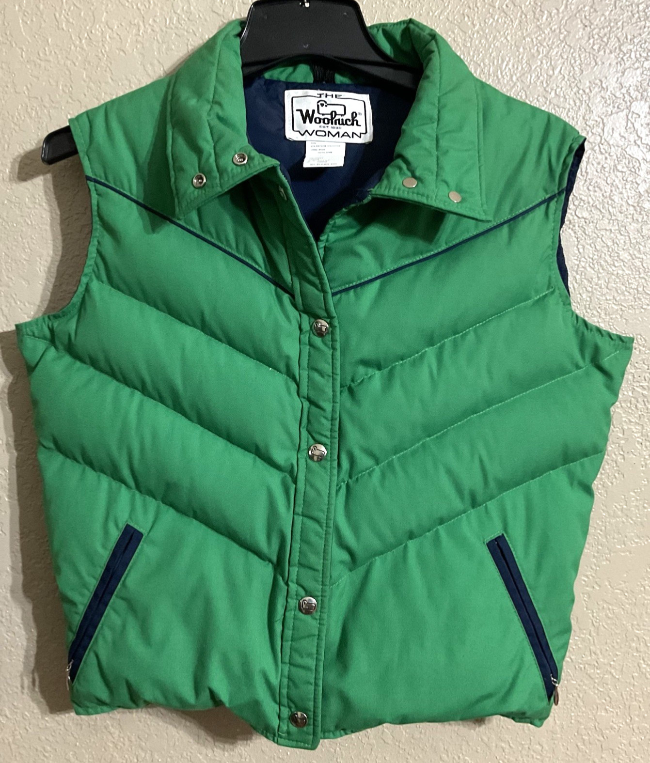 Vintage 80 Woolrich Woman Kelly Green Puffer Vest Chevron Quilt Western V-Yoke L