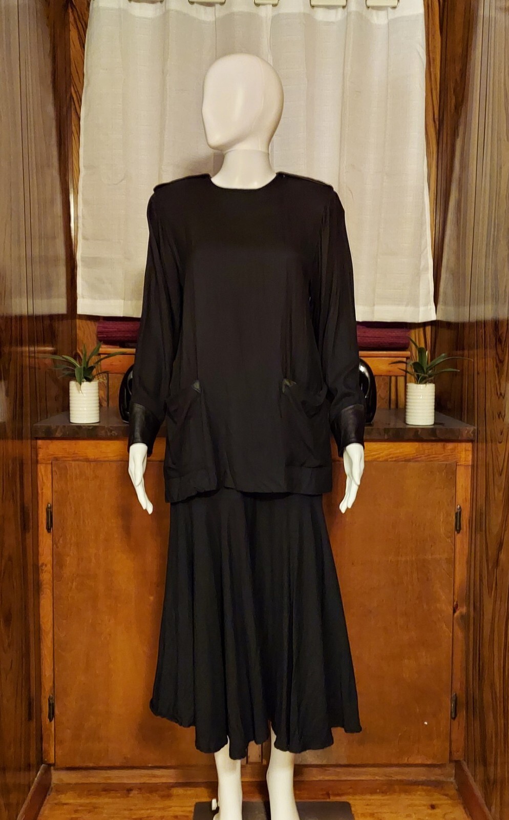 Vintage 80&rsquo;s D&rsquo;Albert Ltd. Button Back Tunic And Skirt Set Size 5-6 Made In USA