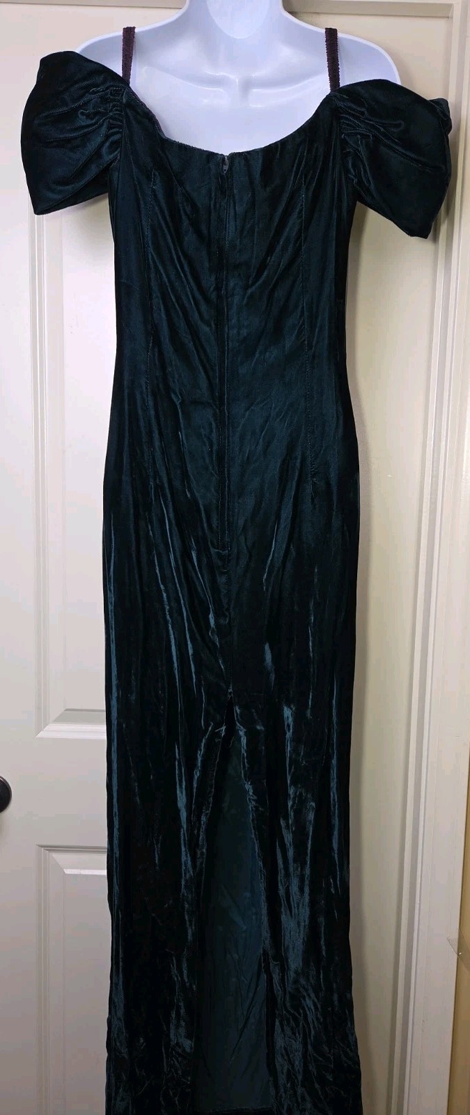Vintage 1980s Green Velvet Formal Dress Prom Rhinestone Size 13/14 Goth Dark