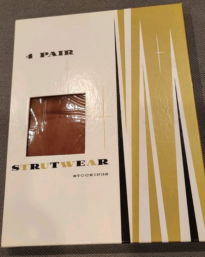 Women&rsquo;s Strutwear Stockings 4 Pair With Box Sunset 100% Nylon Vintage 80s Sz 9
