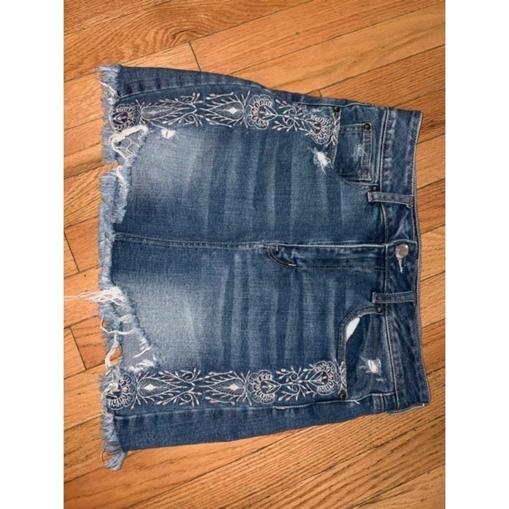 American Eagle Hi-Rise Mini Denim Skirt Embroidered Distressed Sz 10 T57-10