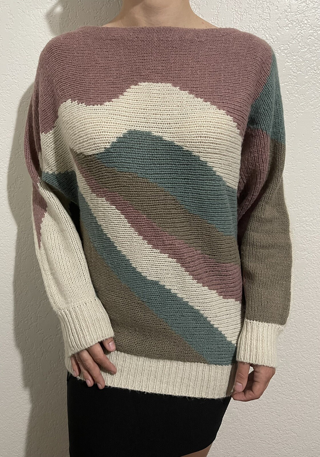 Real Vintage Fashion White Stag Sweater Pastel 70s 80s Great Condition