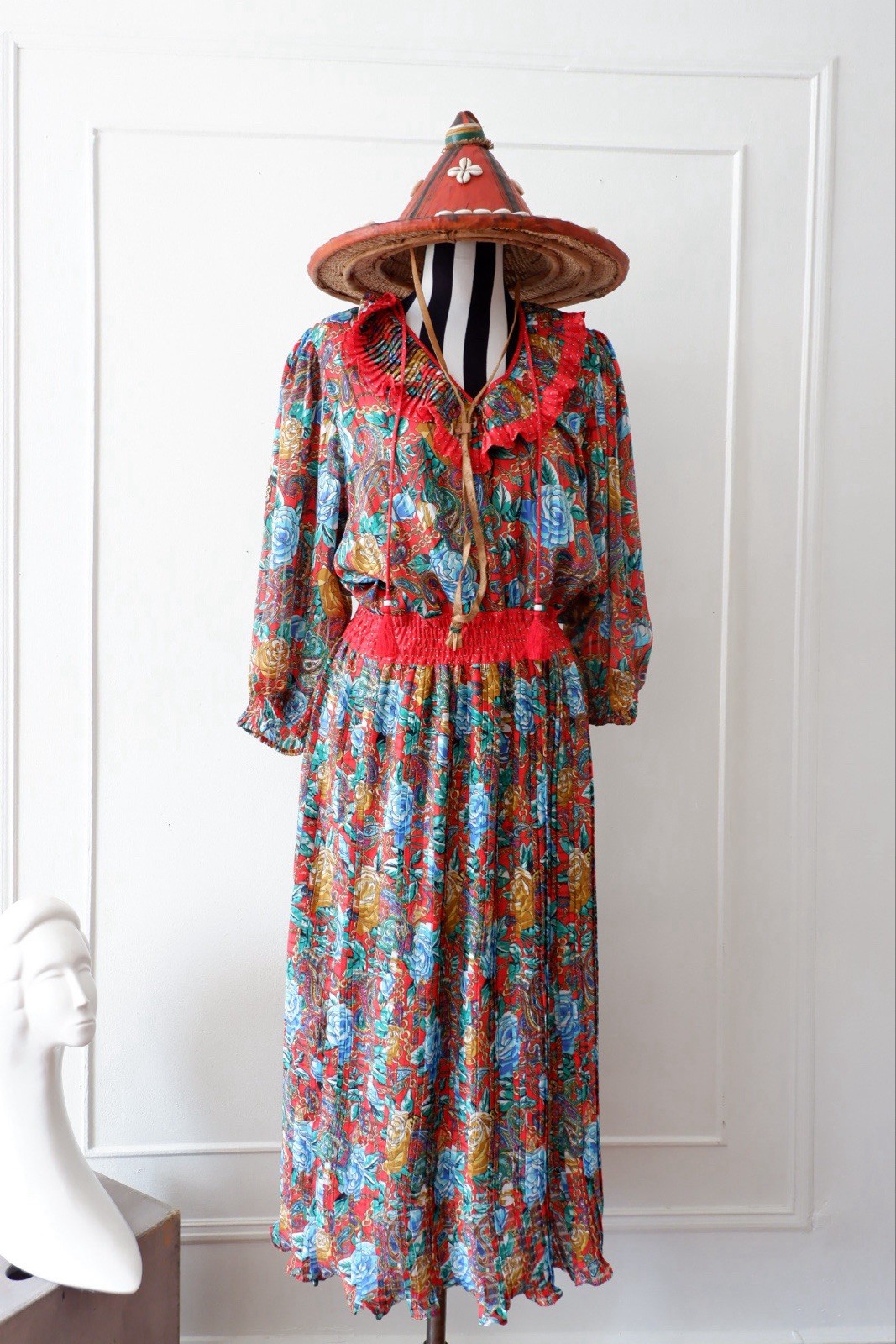 80s Diane Freis Red Floral Pleated Dress/ Smocked Waist/ Ruffle Collar