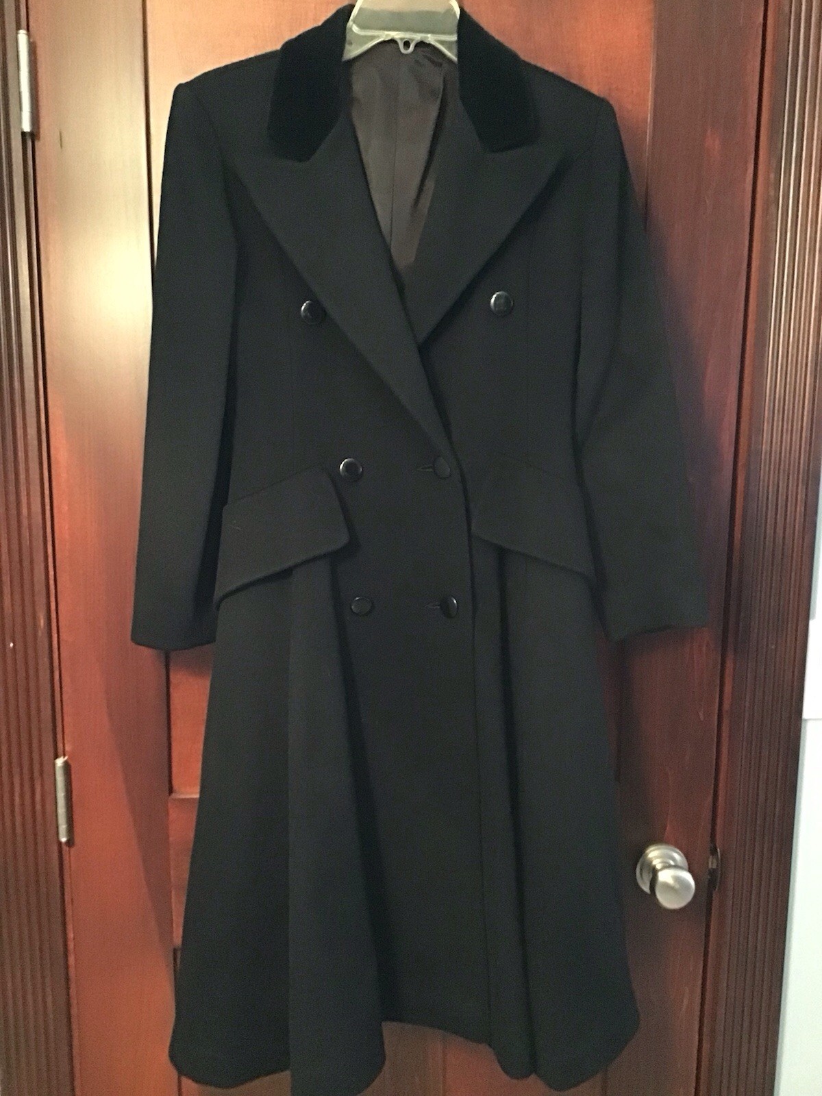 Vintage WORUMBO 100% Wool Long Black Size 6 Women&rsquo;s Coat Fashioned by JILL JR.