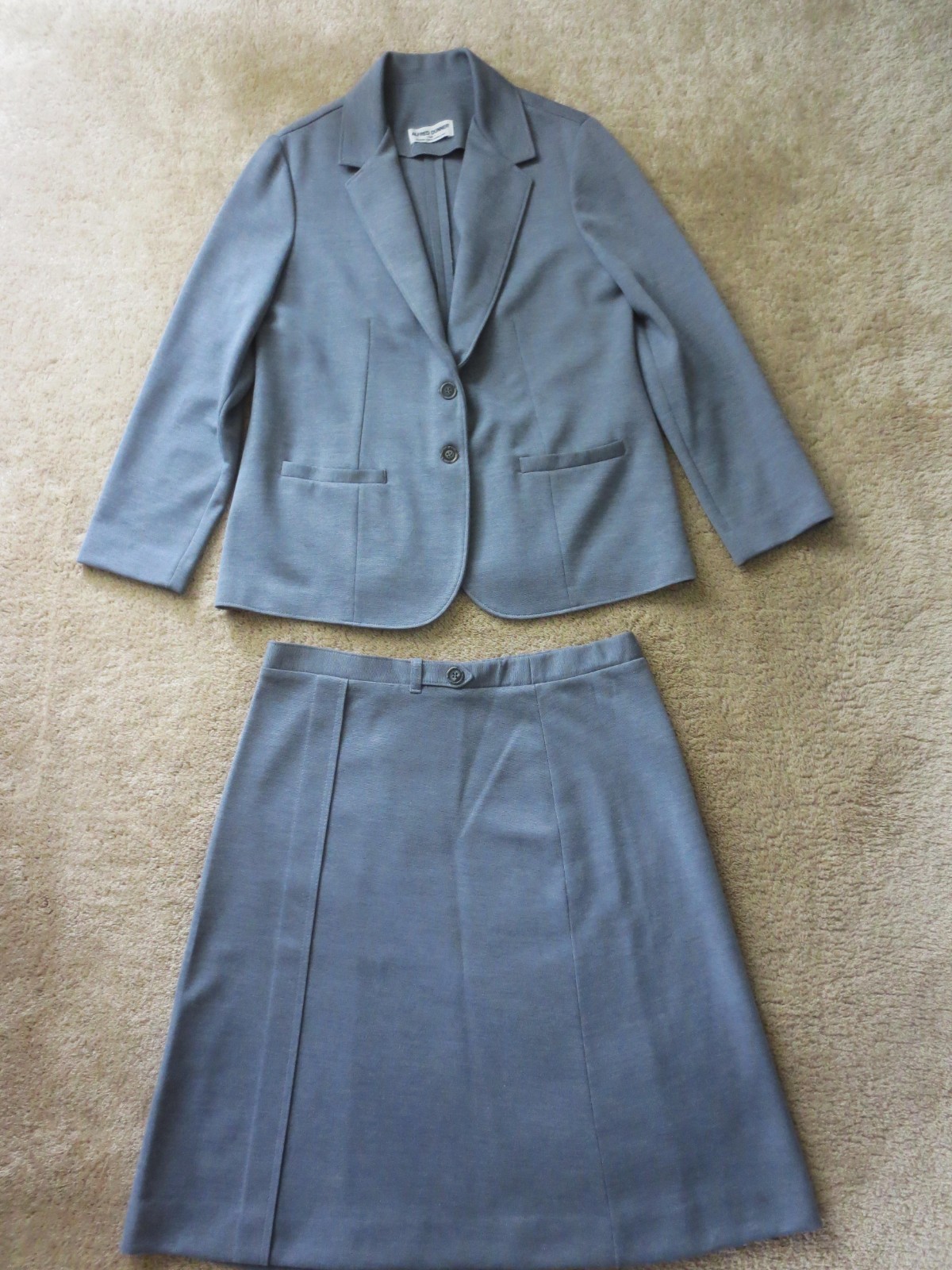 Vintage Ladies ALFRED DUNNER Gray Blazer and Skirt Suit – Sz 14/16