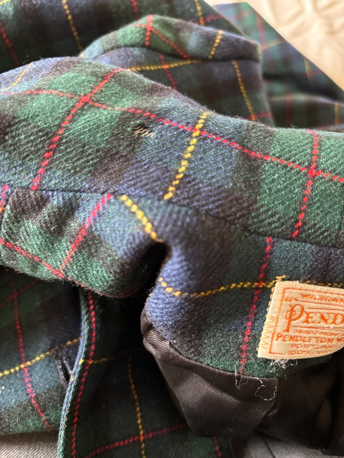 VTG Pendleton 100% Wool Blue-Green Tartan MiUSA Women&rsquo;s Blazer/Suit Jacket HOLES