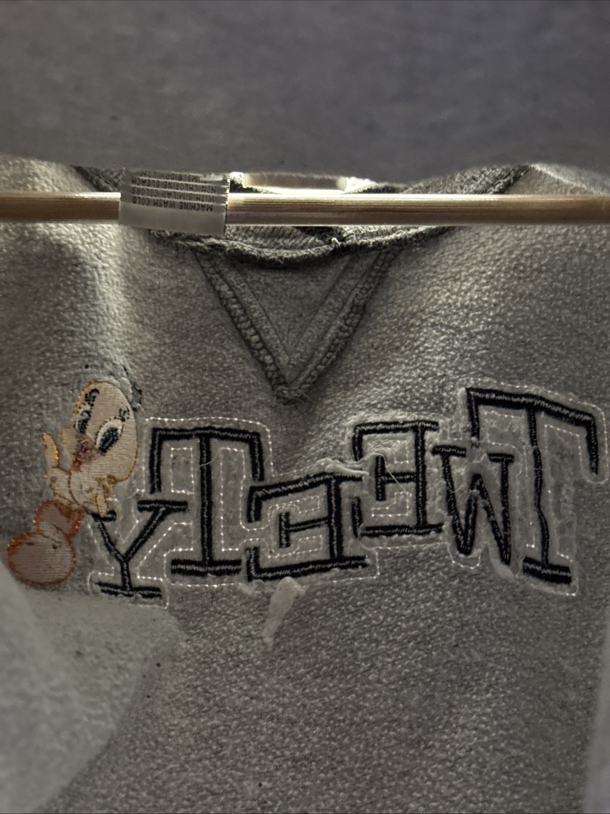 Tweety Bird Looney Tunes Sweatshirt Pullover Vintage 2001 Grey Size Medium