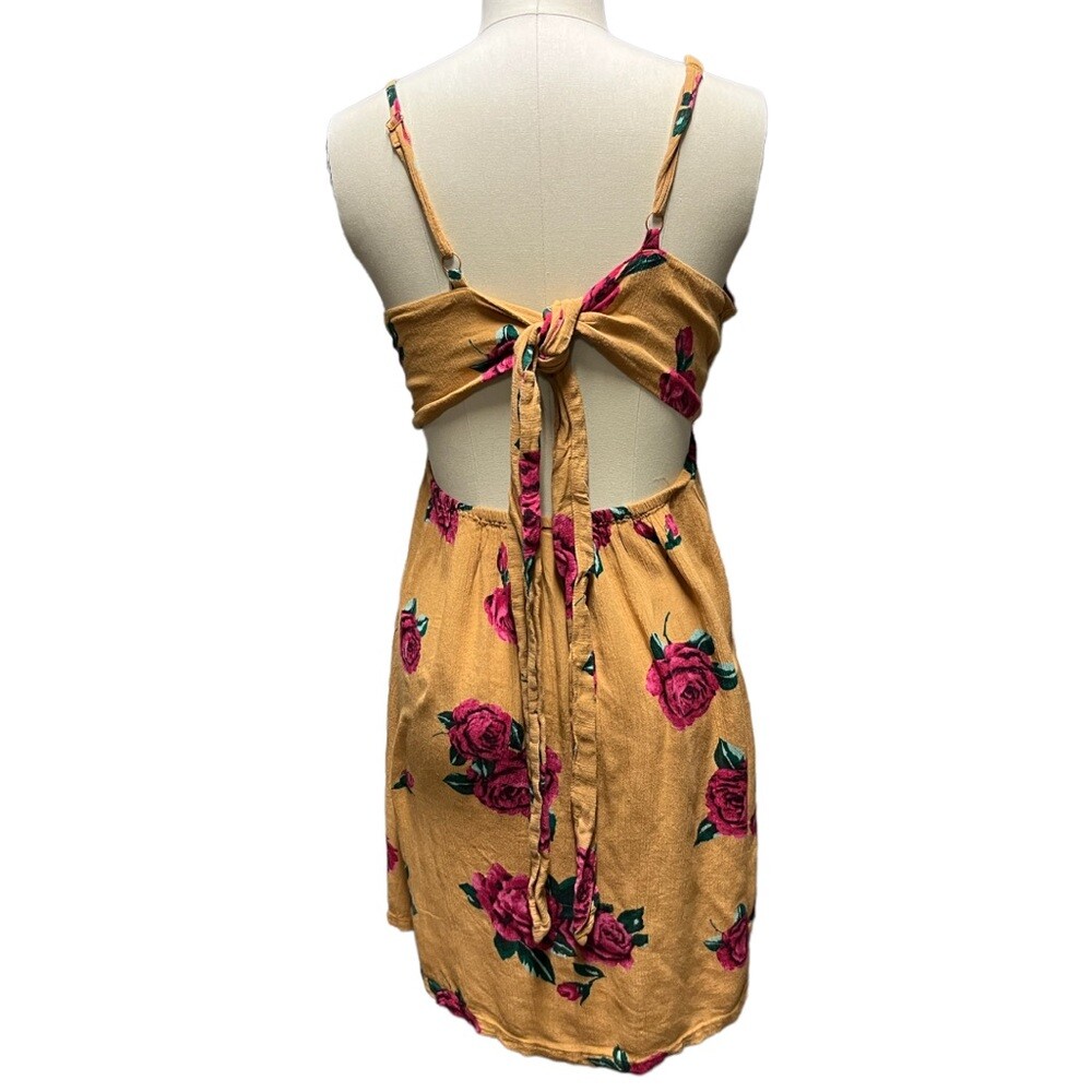 VOLCOM tie back spaghetti strap rose print mini dress + size M