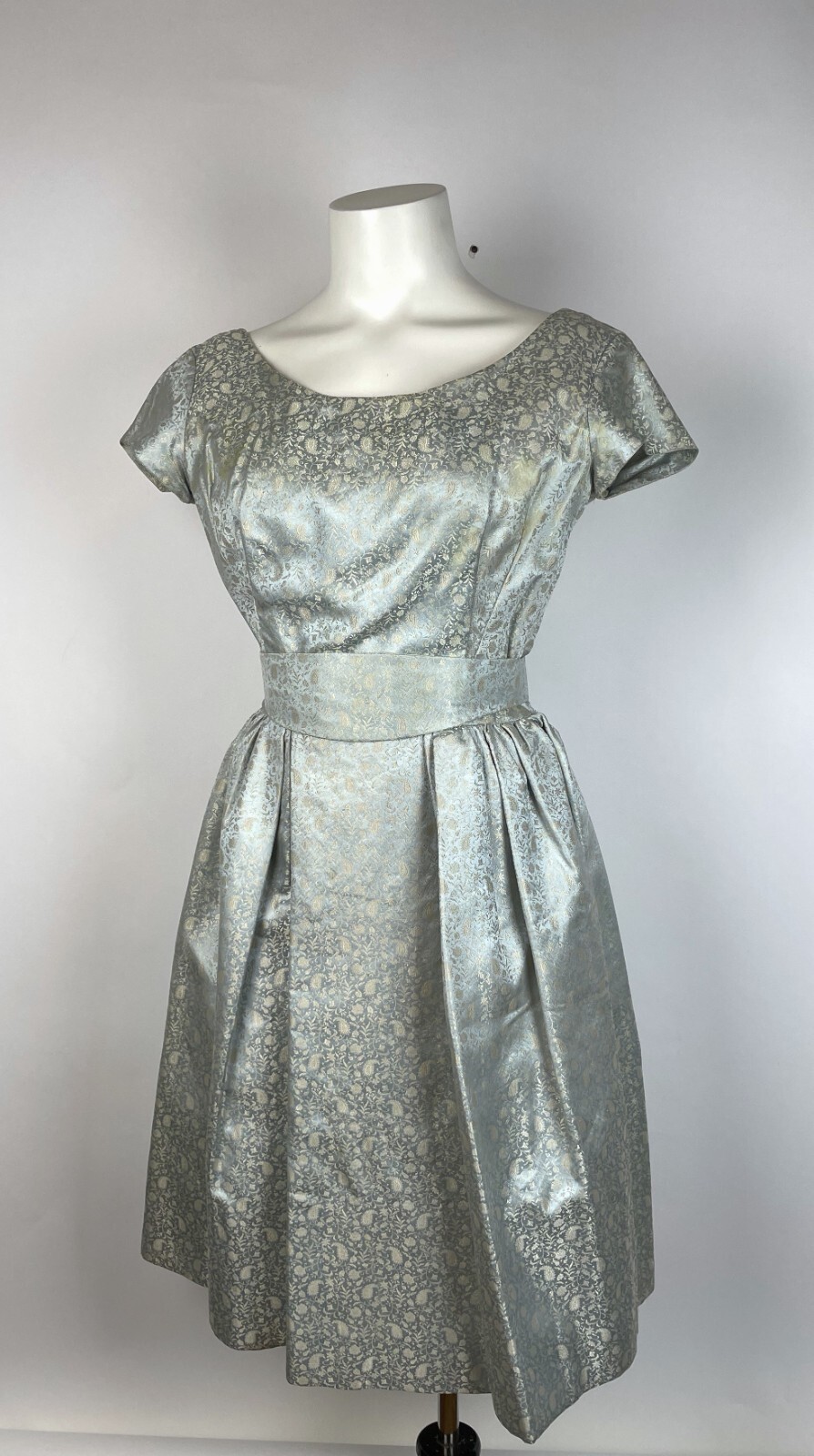 VTG 1950&rsquo;s Fit and Flare Silk Jacquard Floral Blue Silver Dress Box Pleats M