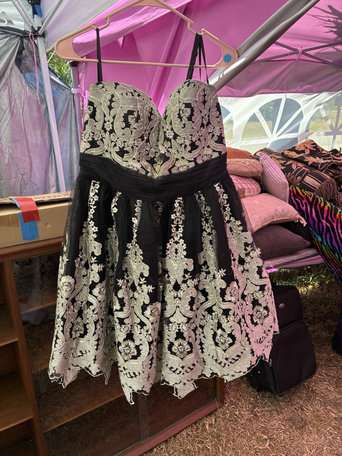 Beautiful Women’s cocktail Dresses – Various Sizes