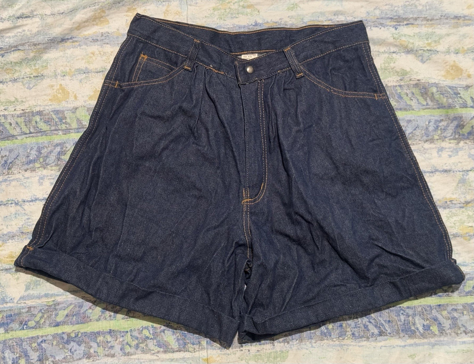 NWT Vtg A’Milano 1970s Denim Shorts Rolled Cuffs Women’s 15/16 13”Rise 30”waist