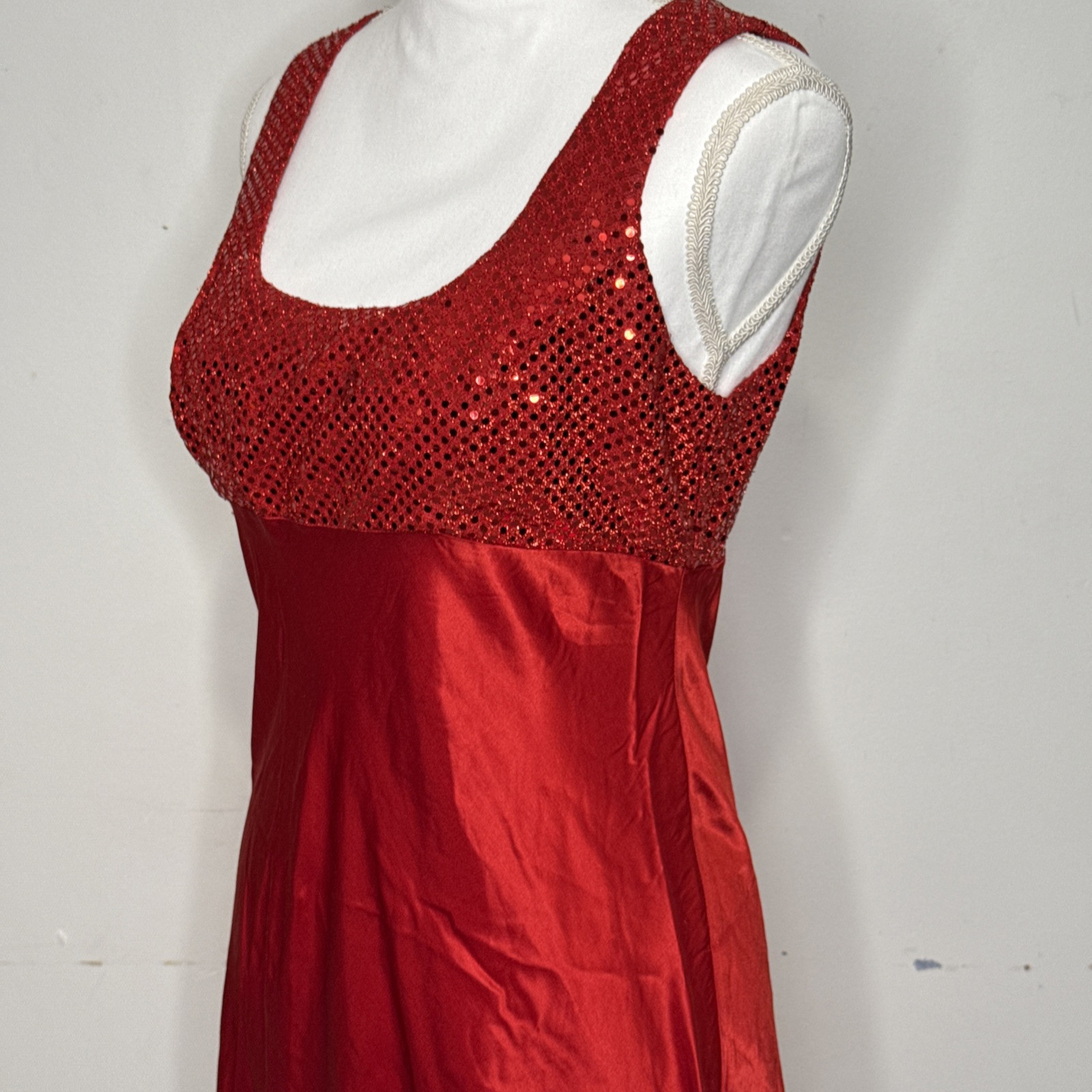 Vintage Steppin’ Out Red Sequin & Liquid Satin Bias Cut Cocktail Dress 11/12