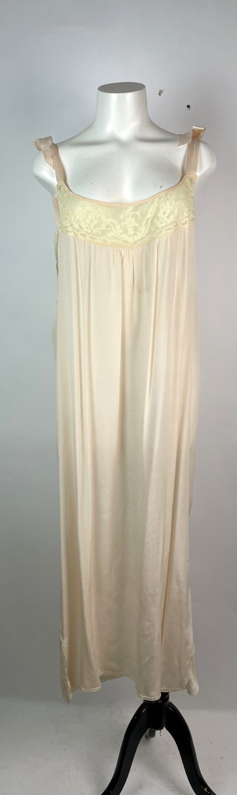 VTG 50s Pink Fairy Nightgown with Ribbon shoulder Ties L/XL 44&Prime; Bust