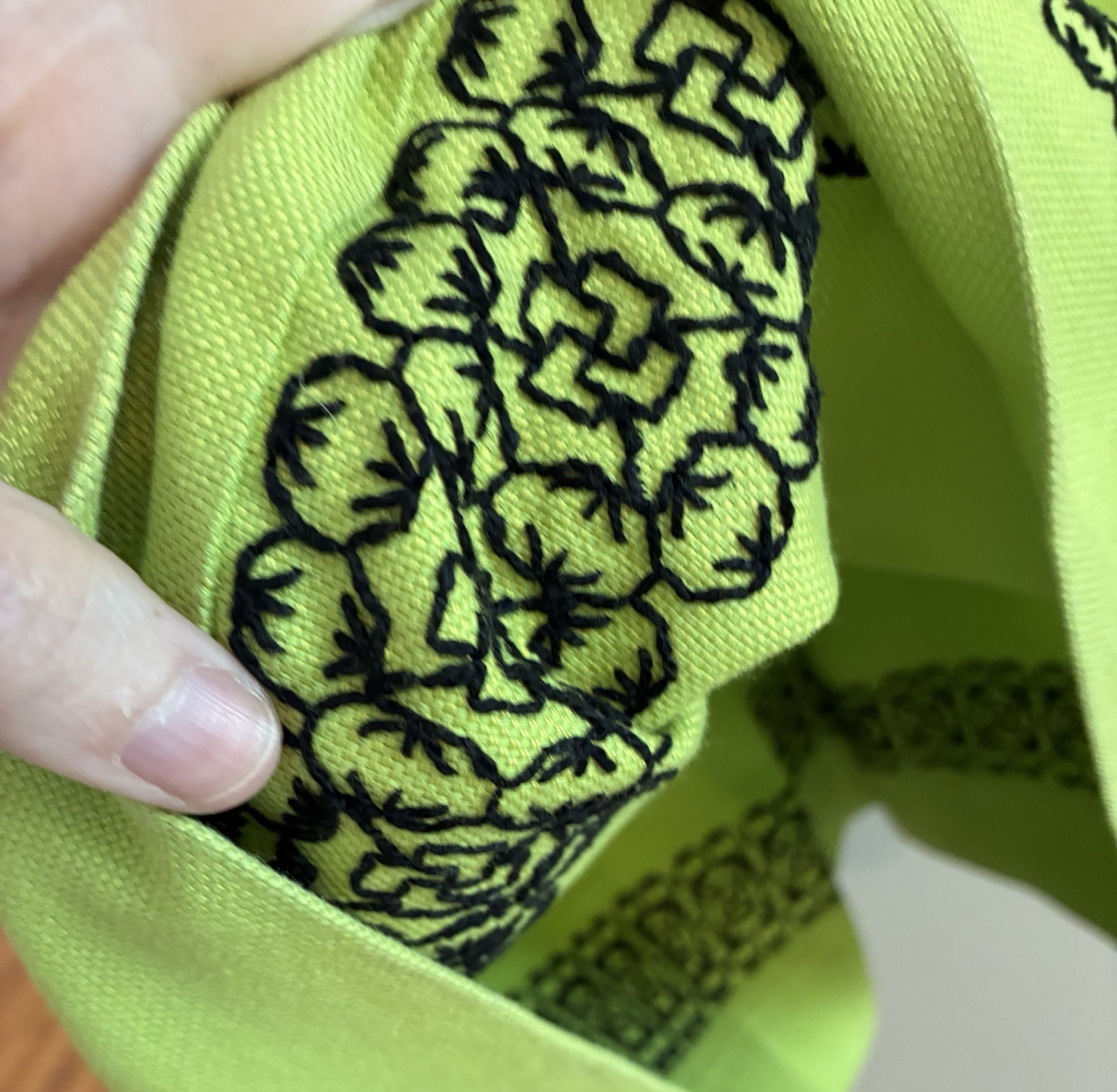vtg 1970s Handmade Embroidered Lime Green long skirt GEORGOUS waist 29in