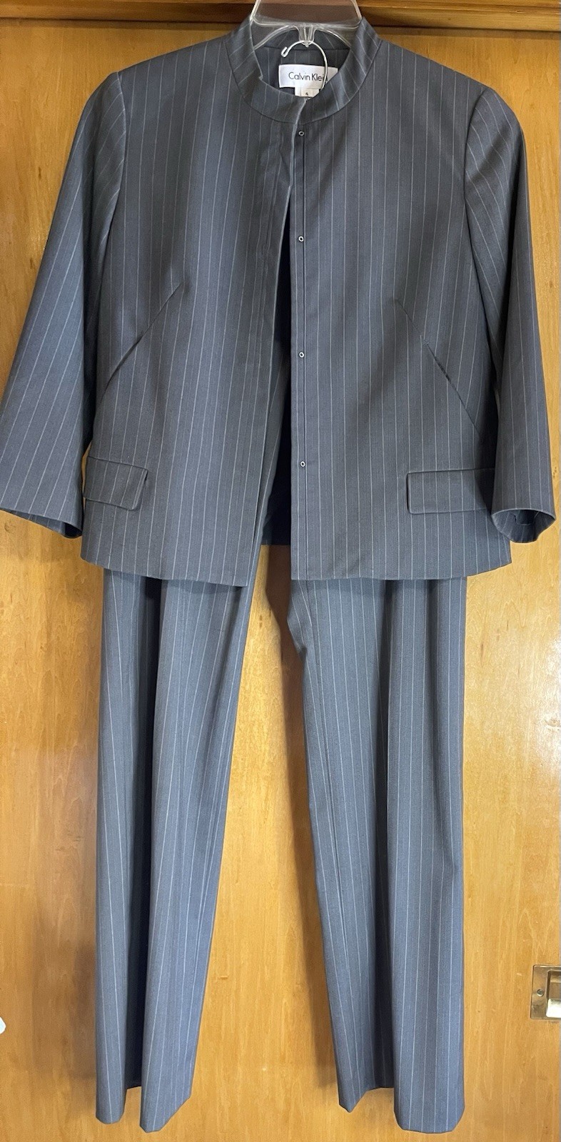 Vintage Calvin Klein, Womens 4 Gray 2 Piece Androgyny Pinstripe Pant Blazer Suit