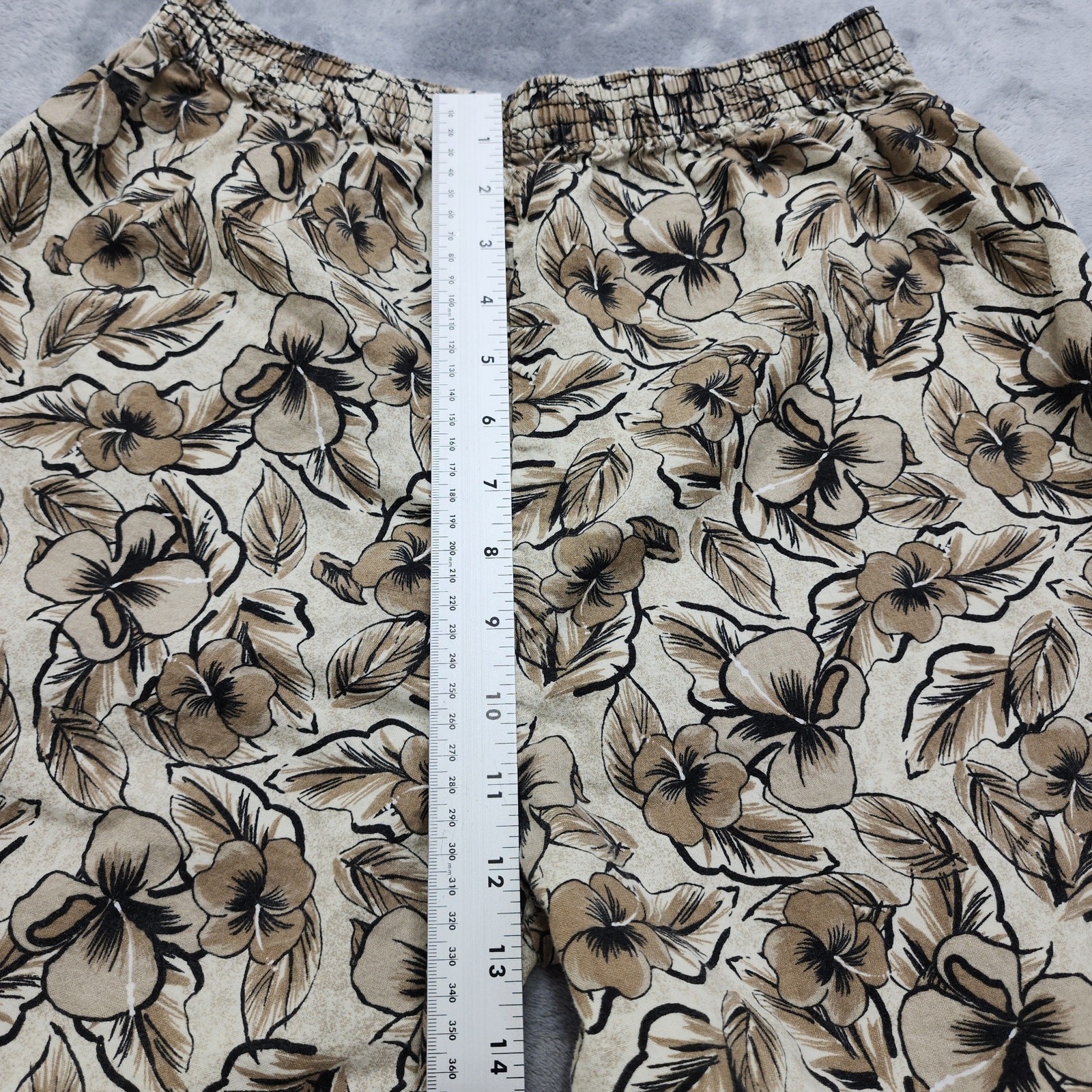 Vintage 80s Basic Editions Shorts Womens M Brown Floral Hawaiian Cotton Pull On