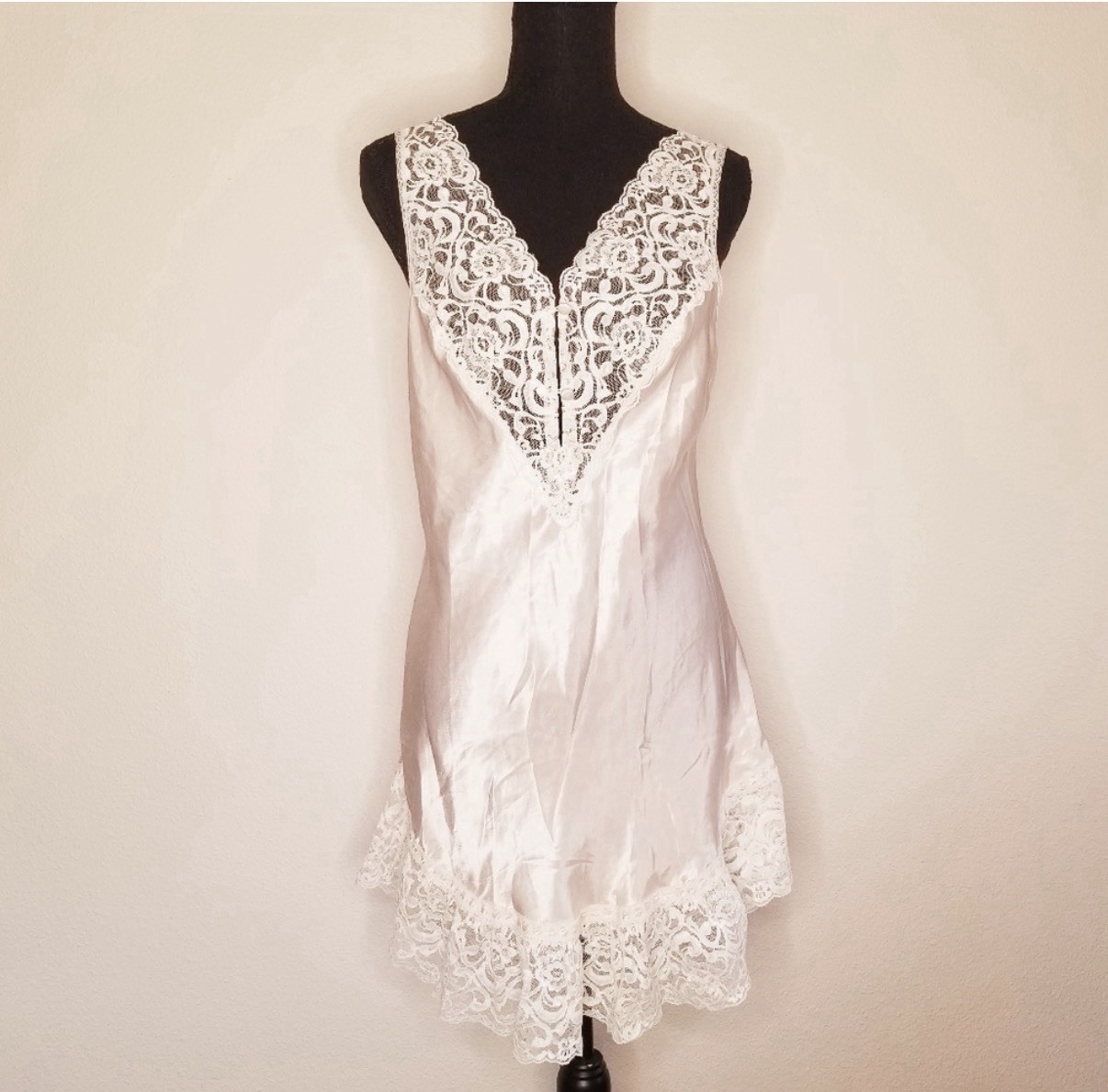 Vintage 1980s Lily Of France Ivory Satin And Lace Nightgown Sz S Victorian
