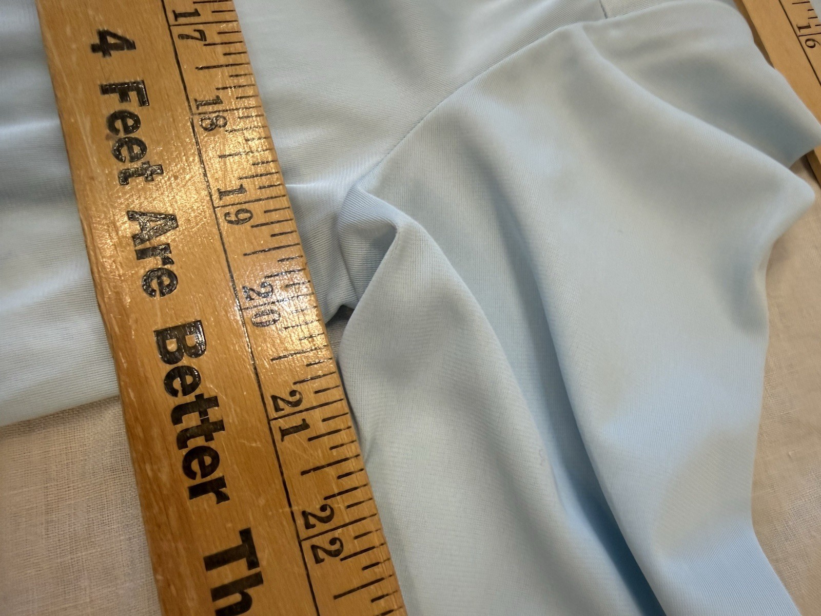 VTG VANITY FAIR Robe Gown Sz M Powder Blue ¾ Sleeves Button Front Nylon/Amtron