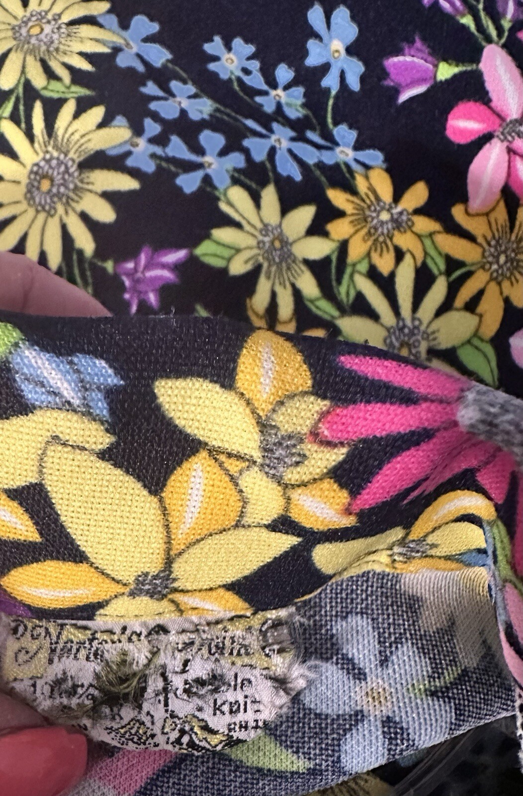 Norton&rsquo;s Point Vintage 60- 70&rsquo;s Collared Top Colorful Flower Power Retro Hippie