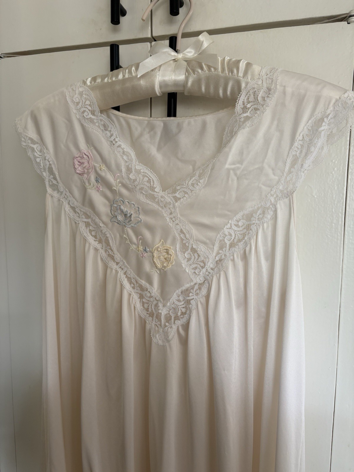 VTG Shadowline Peignoir Set Negligee Lace Light Blush Small Med 2 Pc Gown Robe