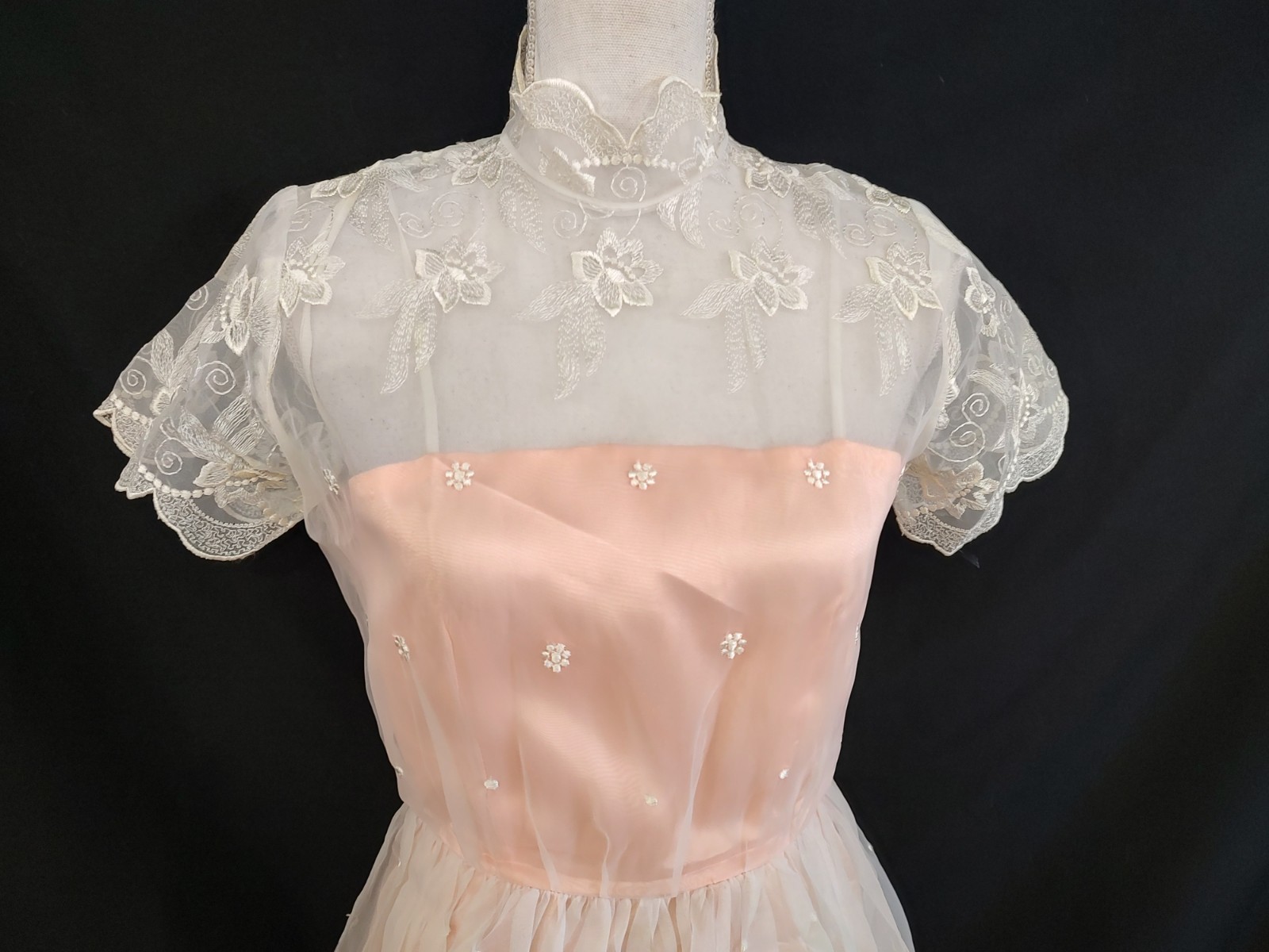 Vintage 80&rsquo;s does 50&rsquo;s Dress Peach Satin & White Lace Party Prom Formal Midi S