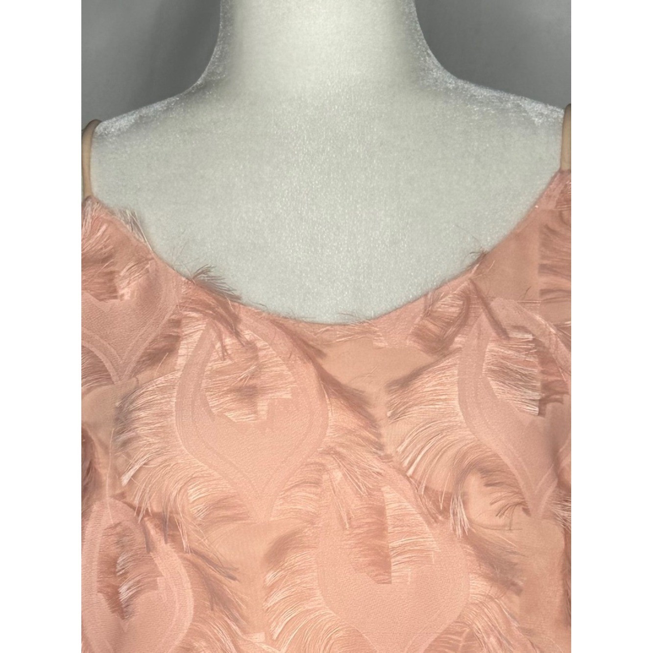 Davi & Dani Light Pink/Peach Feathered Camisole Tank Top Sz M