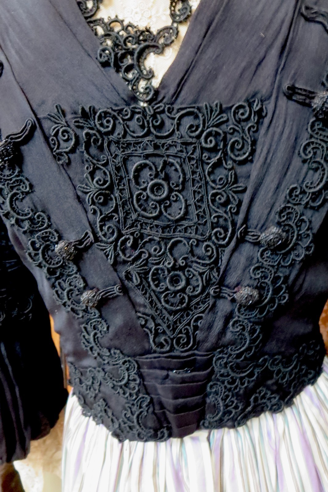 1880s Black Silk Bodice Beading Details & Lace High Neck Interior Corset 32 Bust