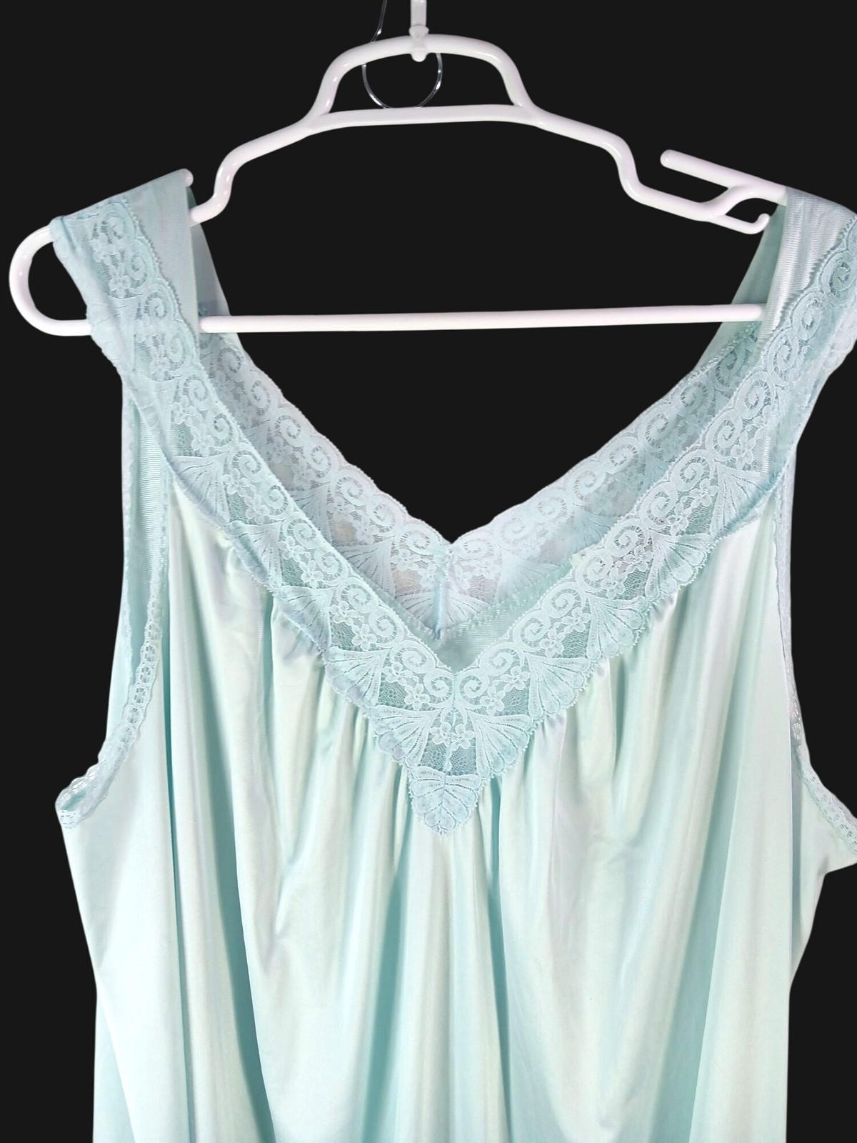 Vintage Vanity Fair Light Green Nightgown Lace Trim Sleeveless Size XL Nylon USA