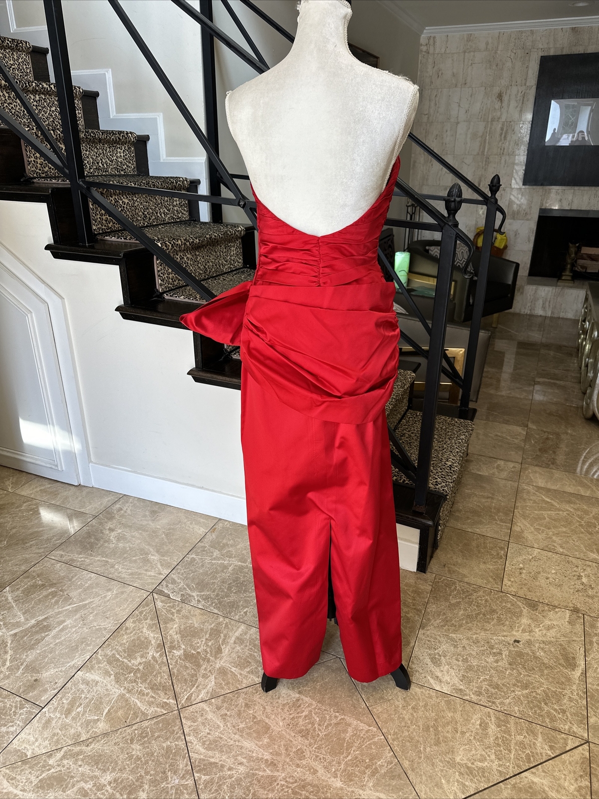 Vicky Tiel Rare Iconic 80s Red Silk Satin Boned Ruched Bustier Column Gown 4