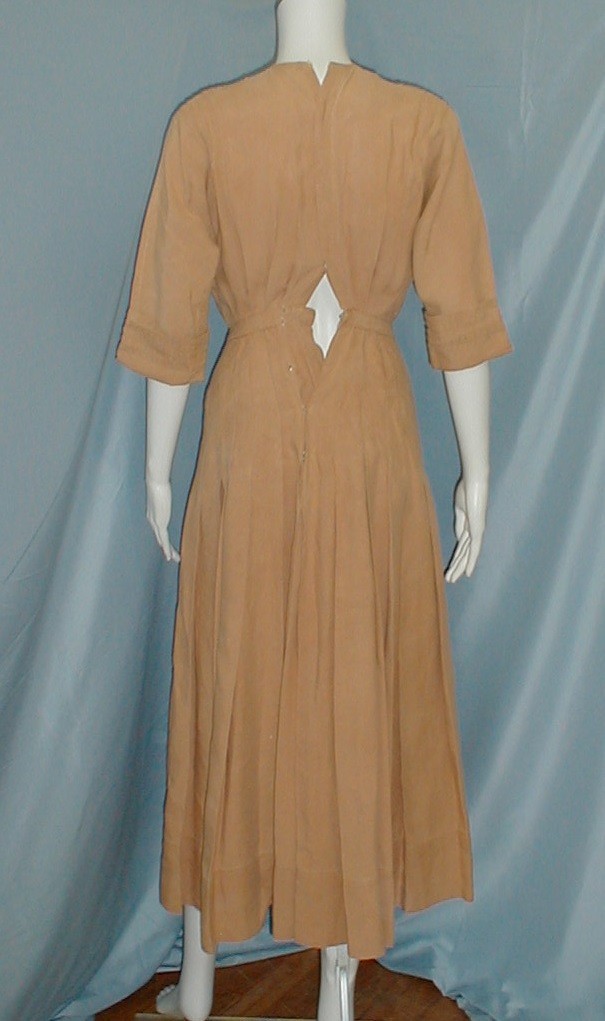 Fetching Antique Dress Edwardian 1912 Tan Linen Embroidered Front