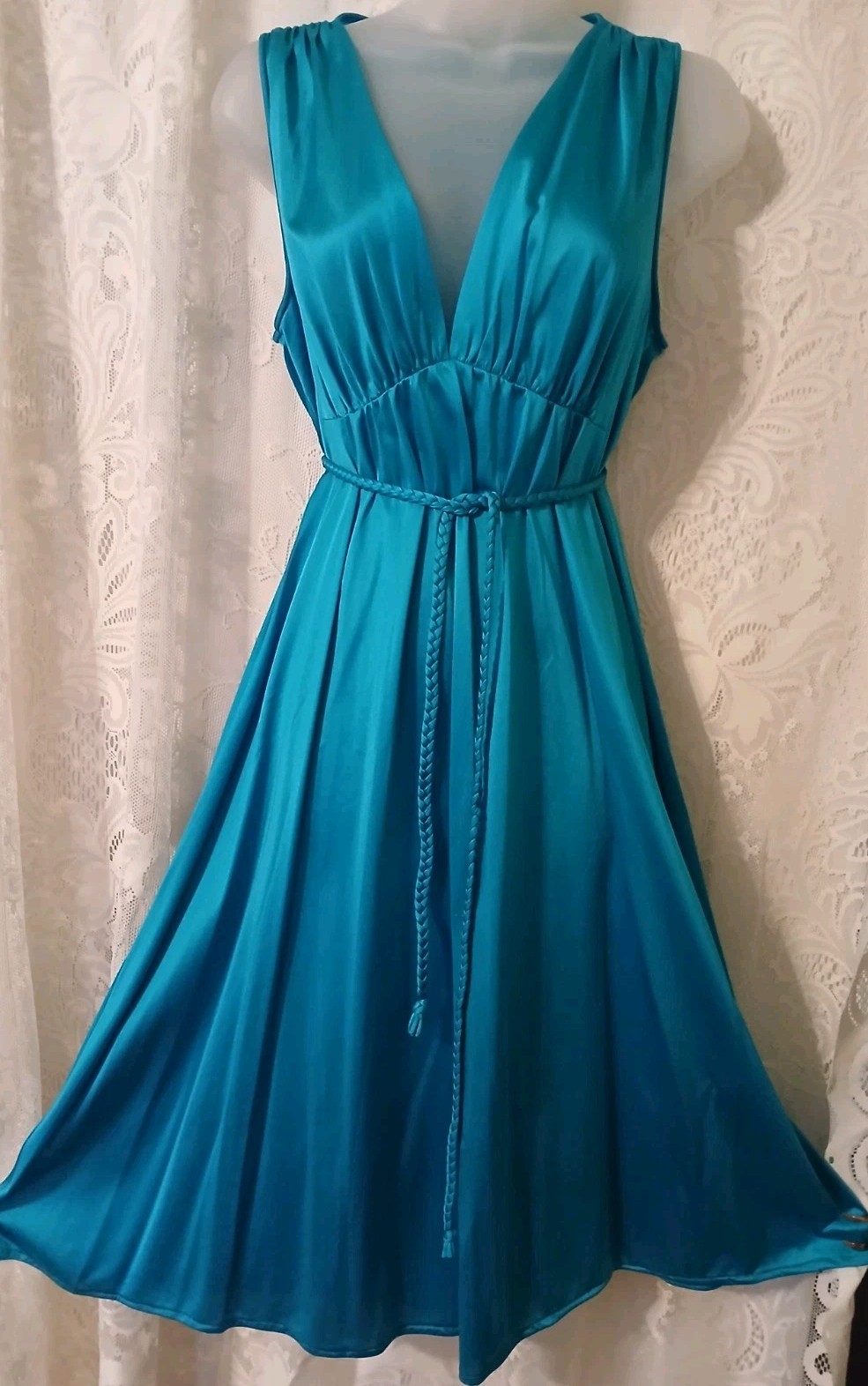 Vintage 70s Vanity Fair Teal Blue Nylon Empire Greek Goddess Nightgown EUC M/L