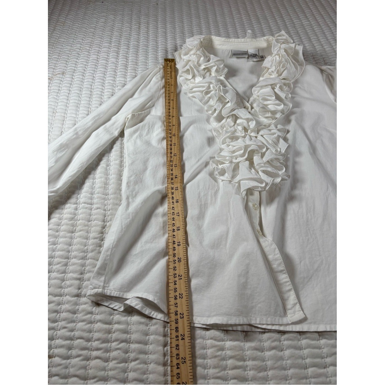 Newport News White Ruffle Button Front Blouse Womens 8 Cotton Victorian Romantic