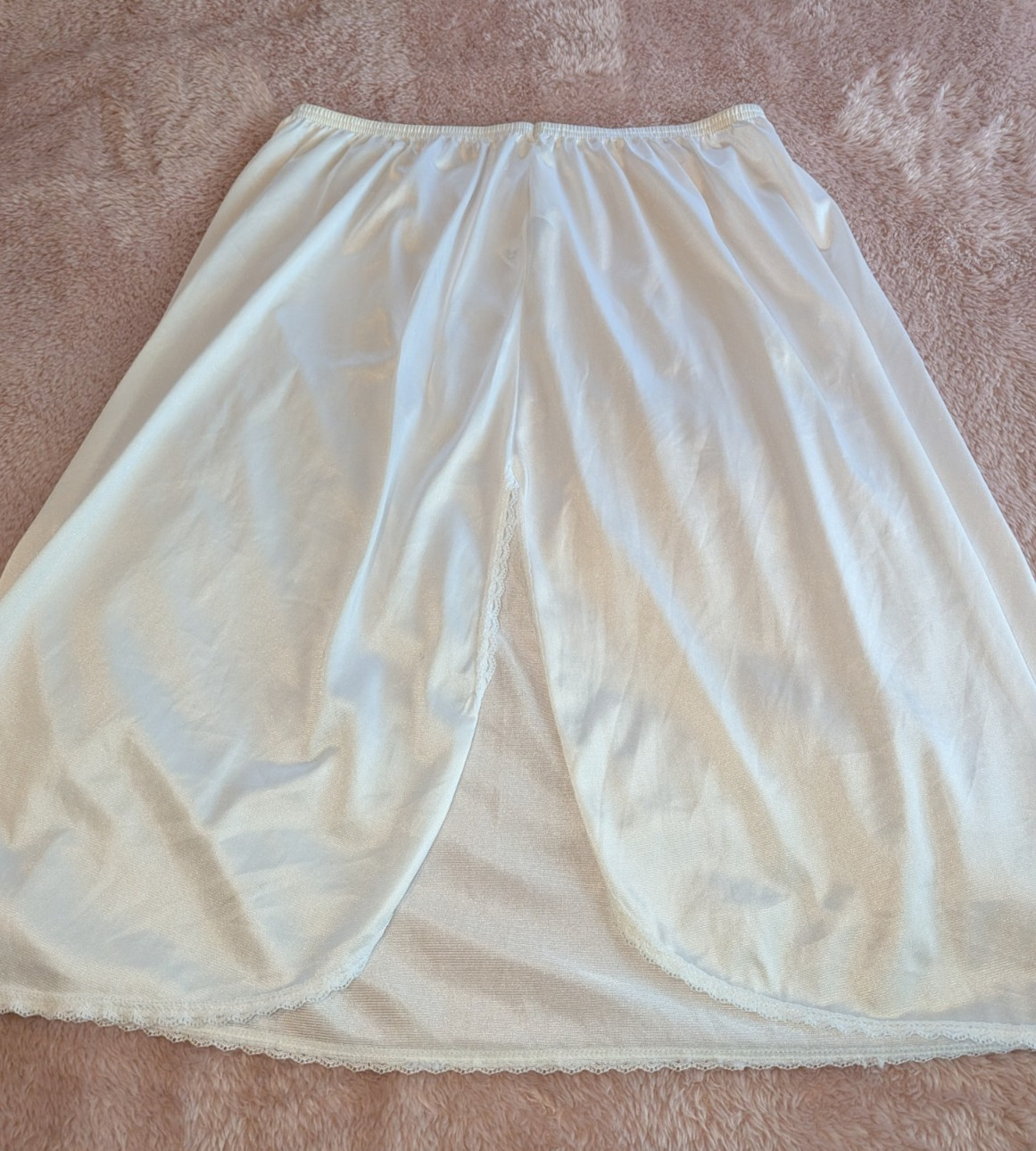2-Women&rsquo;s Size L White Half Slips W/Slit-Vassarette