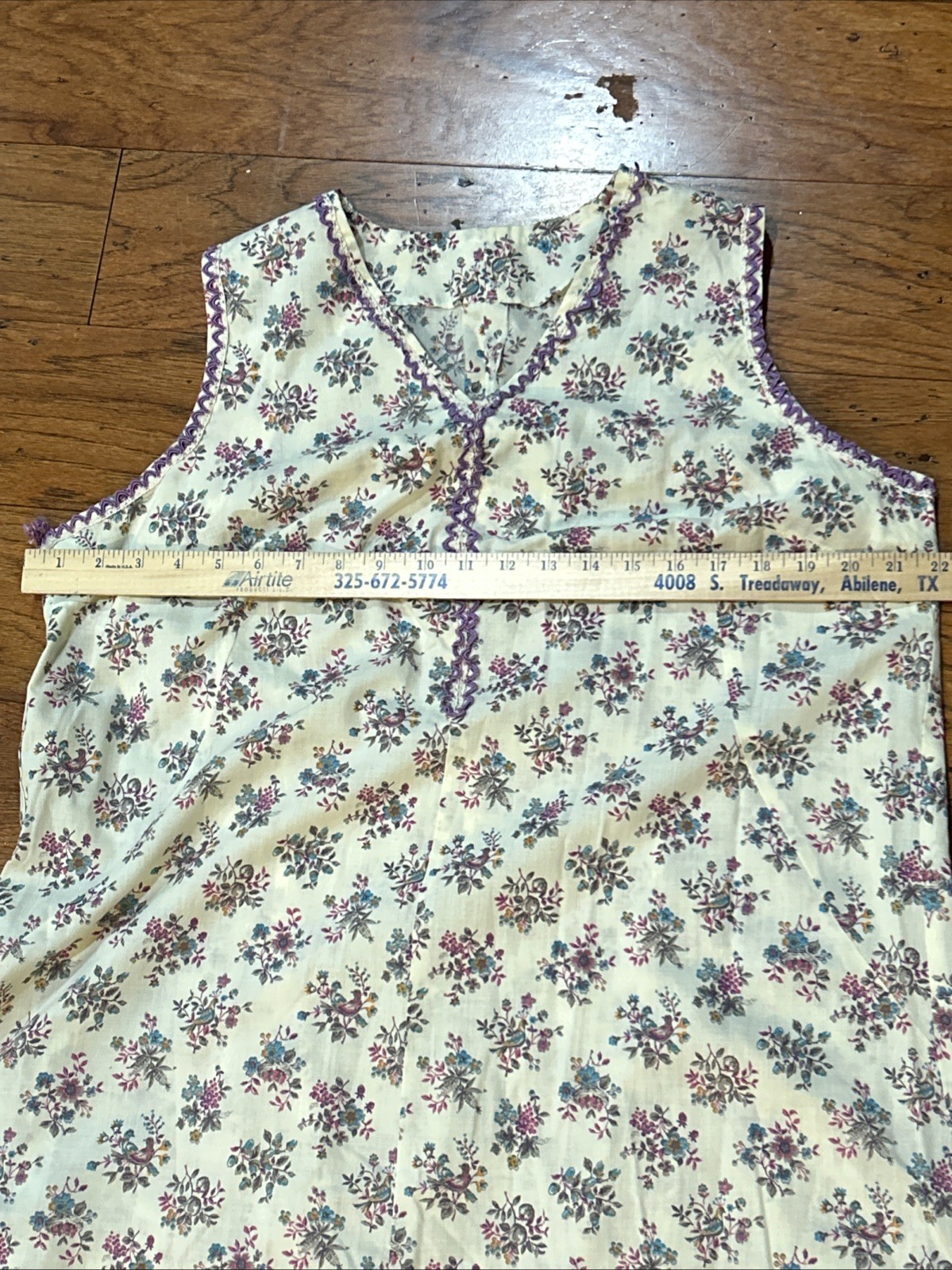Vintage Handmade Cotton Pull On House Dress Vintage Fabric & Ric-a-Rac GUC