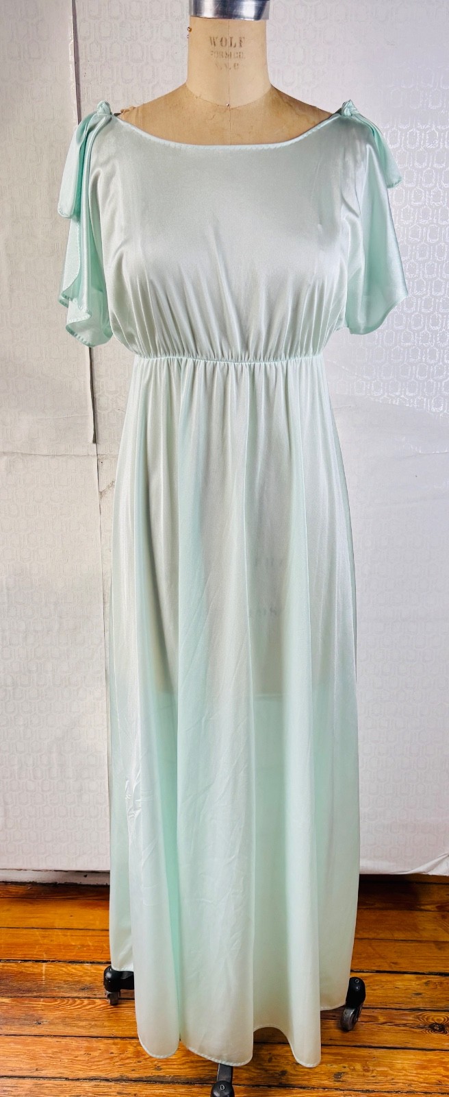 VTG 60&rsquo;S-70&rsquo;S MINT GREEN NYLON GODDESS FLUTTER SLEEVE LONG NEGLIGEE NIGHTGOWN*S