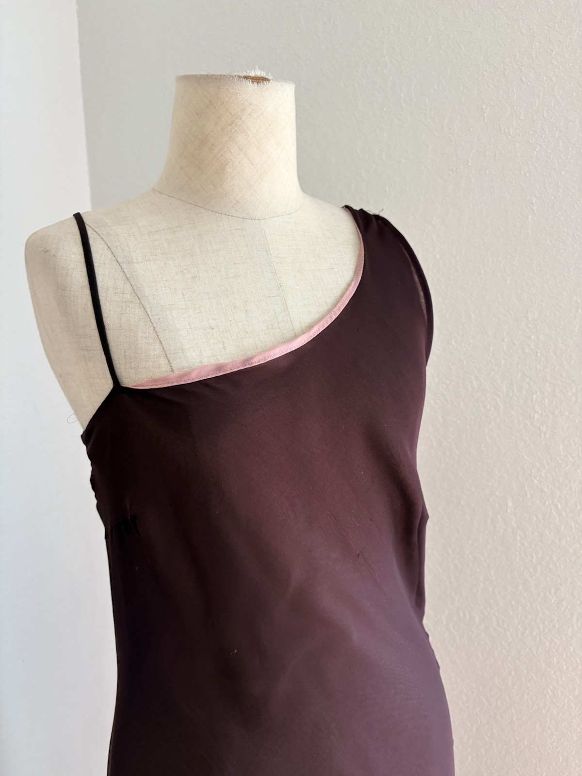 VINTAGE Y2K Forever 21 sheer Flutter Maxi Asymmetrical Hem Dress Plum Pink M