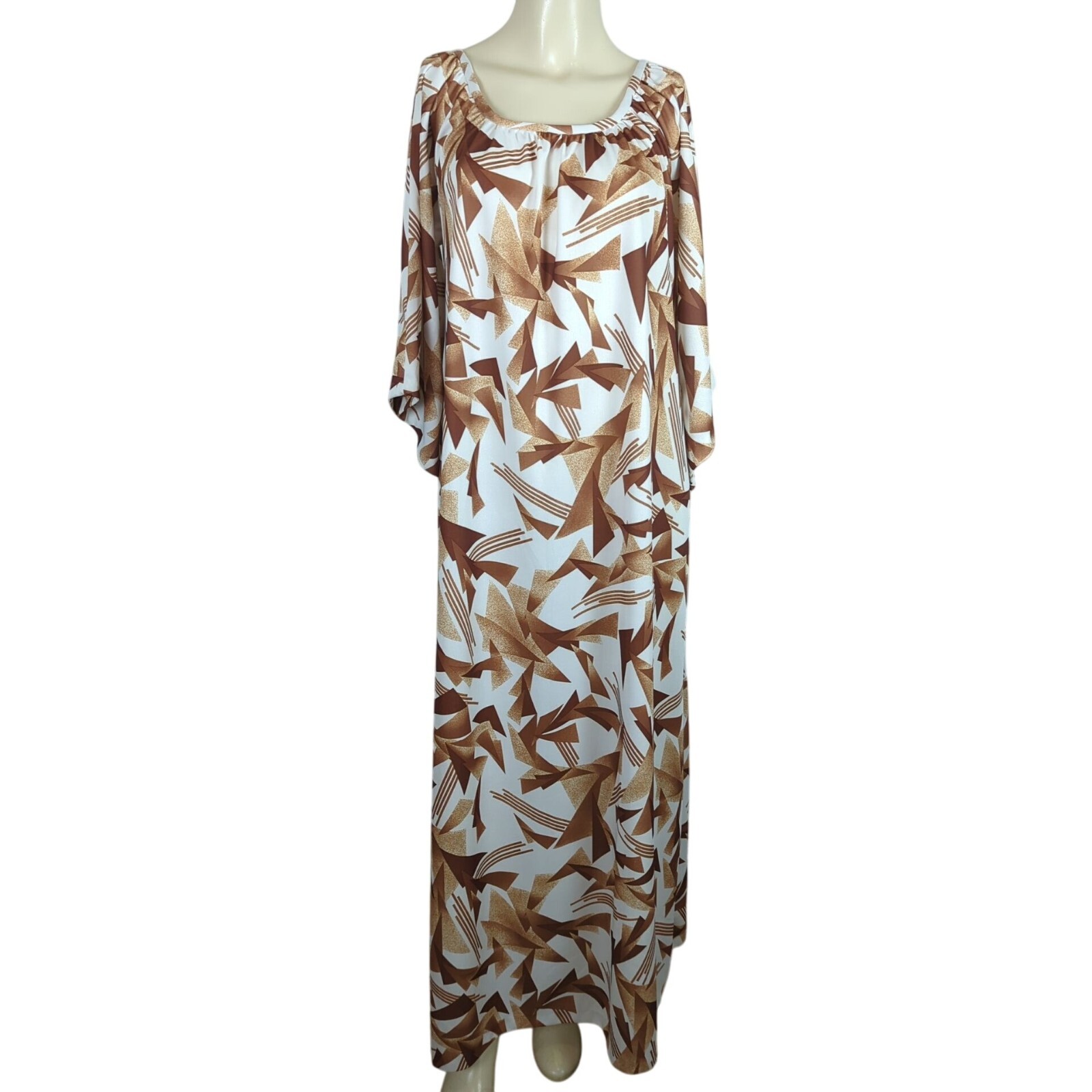 Vintage bat sleeve brown white geometric Comfy pockets oversized Muumuu dress S