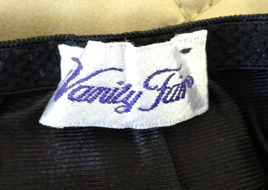 VTG VANITY FAIR BLACK 100% NYLON LONG HALF SLIP DOUBLE SIDE SLITS, SIZE XL