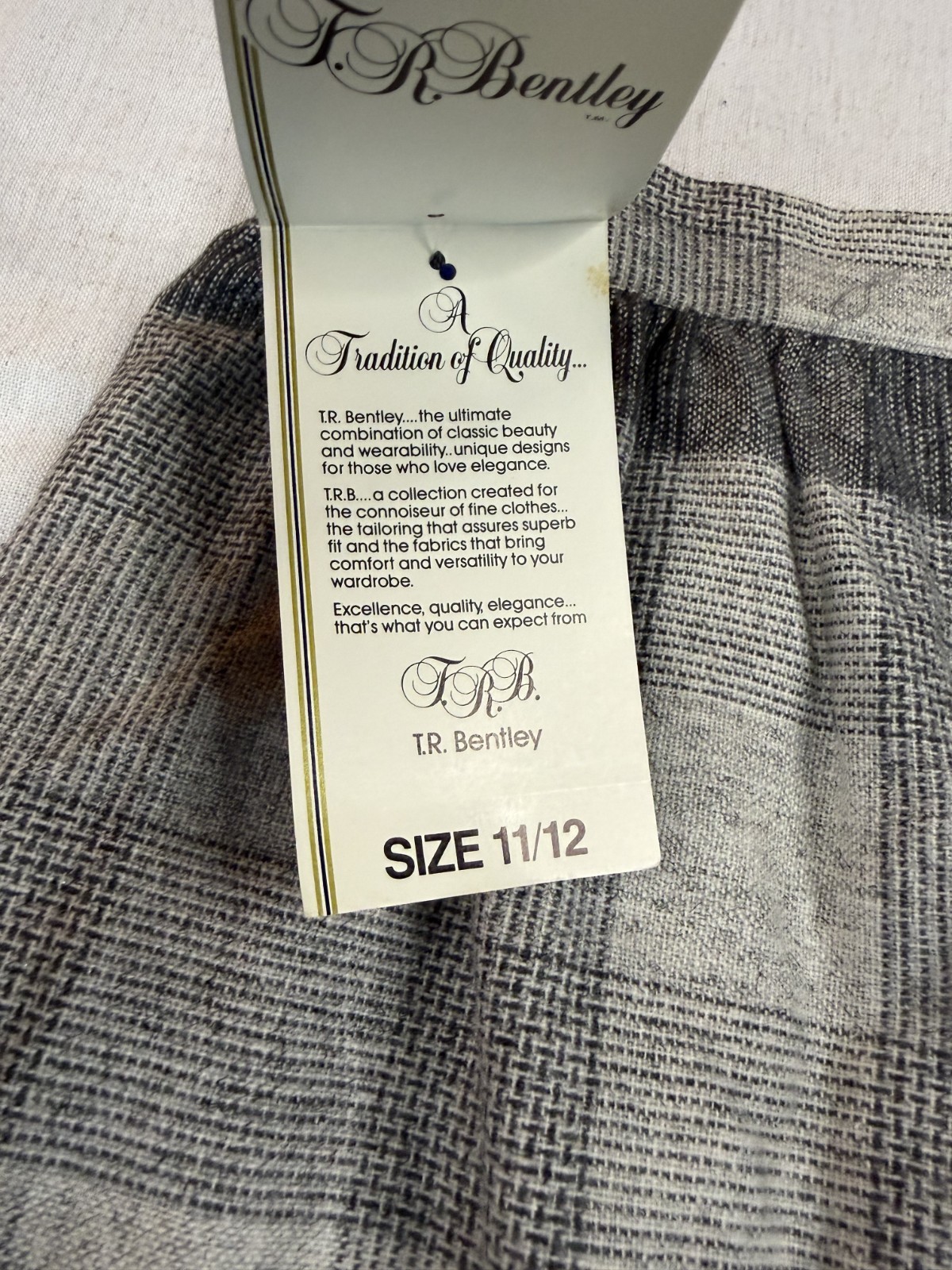 Vintage 70s 80s Bentley Wool Blend Plaid Skirt Size 11/12 USA – NEW with TAGS