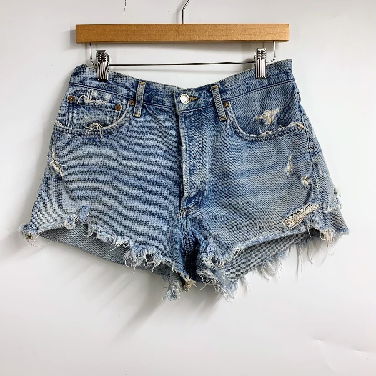 AGOLDE Women&rsquo;s Parker Vintage Cut Off Short in Swapmeet #A026-811 W7242 Size 30