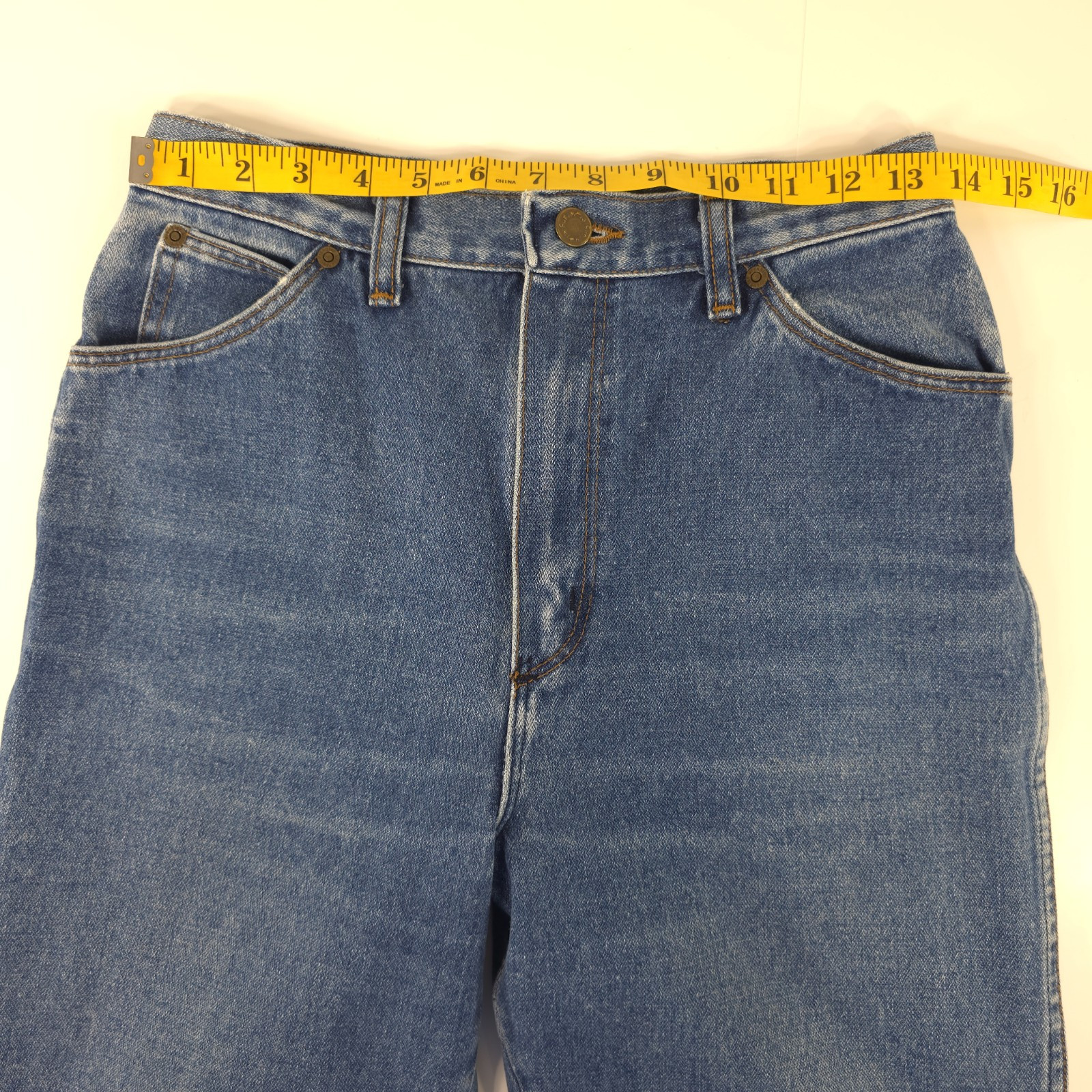 VINTAGE WRANGLER WOMEN&rsquo;S JEANS SIZE 10 AVERAGE MEASUREMENTS 27×32 *100% COTTON*