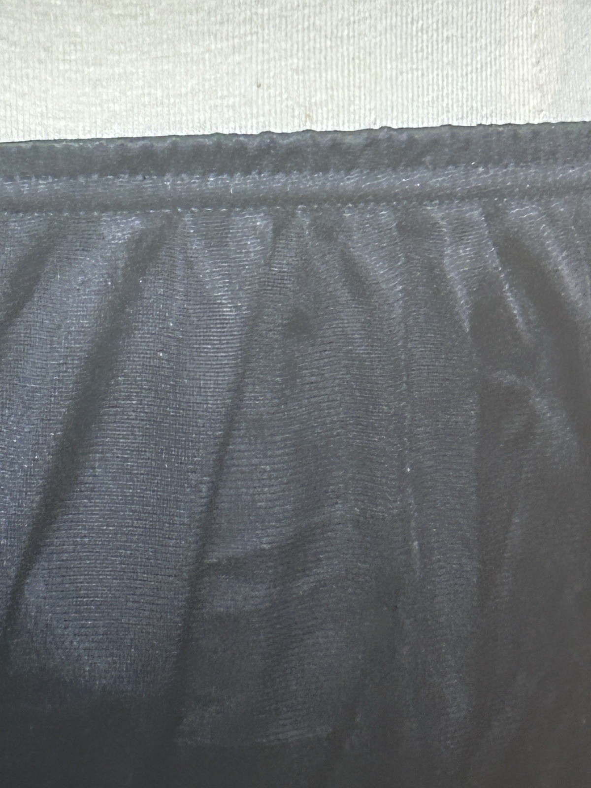VASSARETTE Black Nylon Half Slip Size 24&Prime; XL/44 Style 11-132