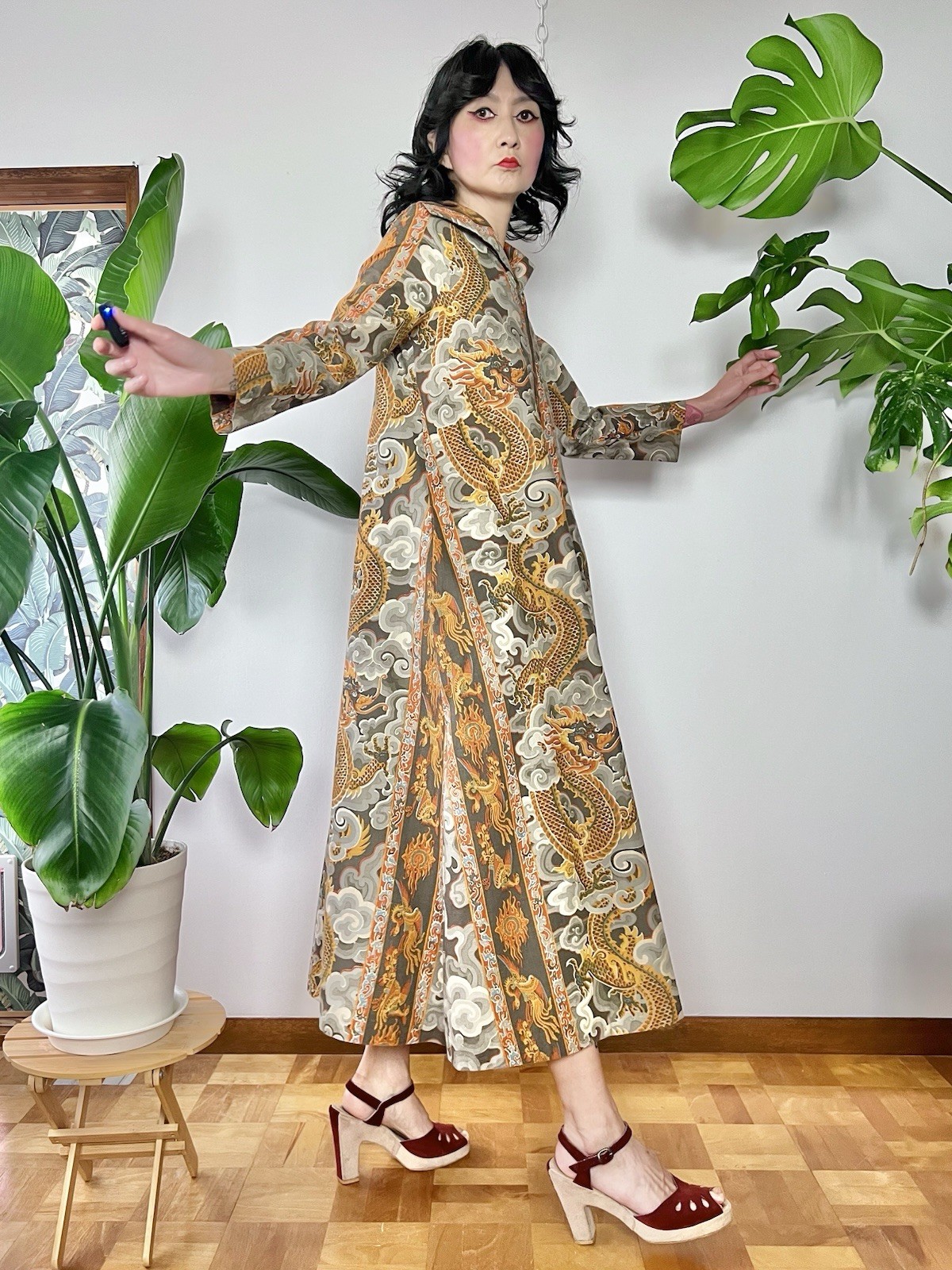 VTG 70s Dragon Cloud Print Cotton Hostess Maxi Dress Caftan Oriental Novelty S