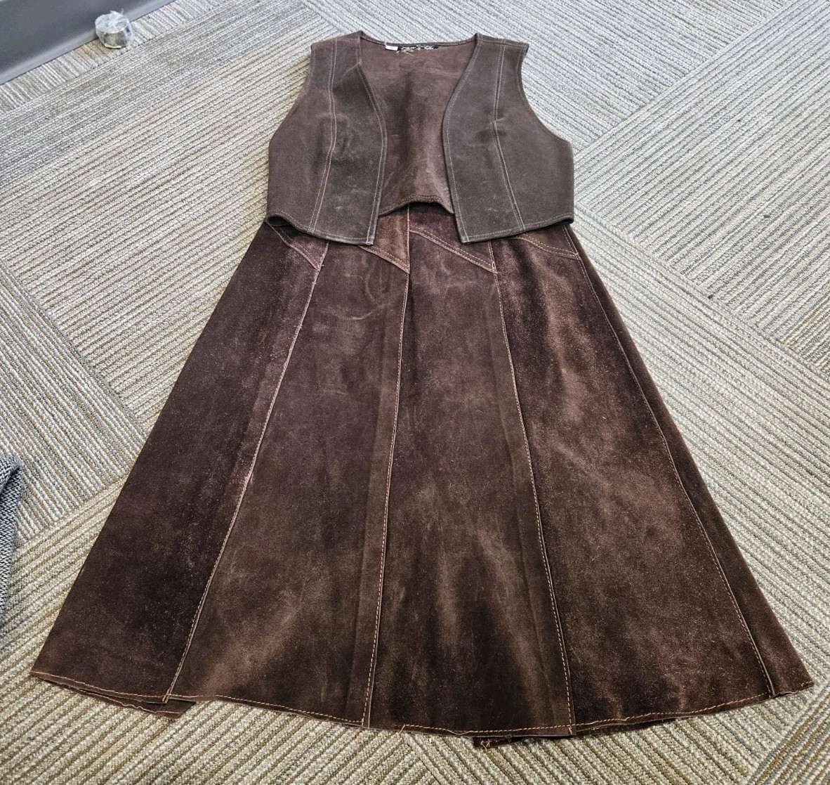 Vintage 70&rsquo;s Real Suede Leather Brown Vest and Skirt Set Size6/S. Cottagecore