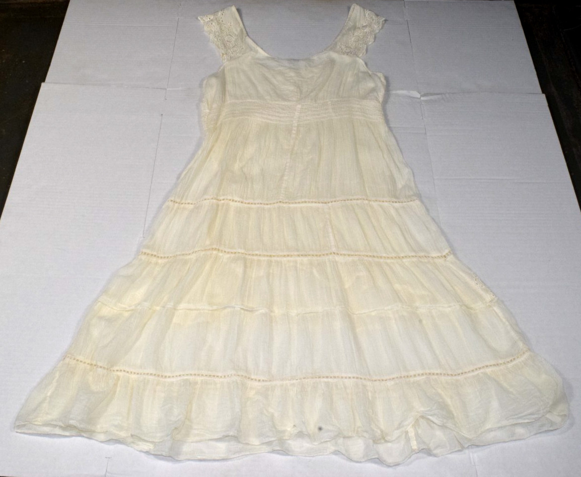 Vintage Dress SR Fashion Size M Y2K Ivory Gauzy Cotton Eyelet Lace Trim Layered