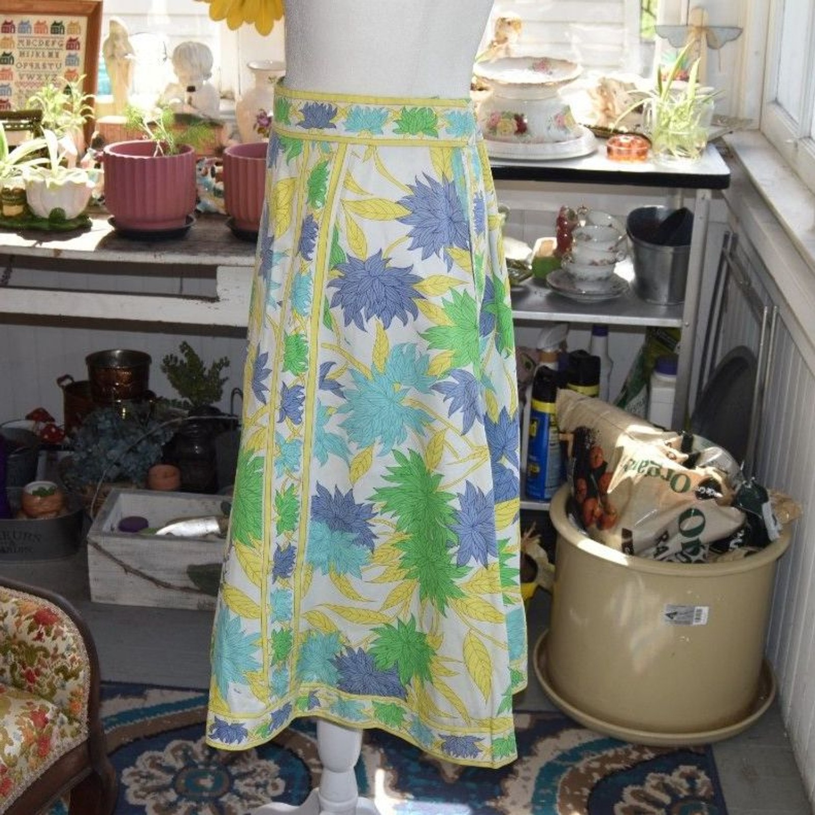 Vintage 1960s Emilio Pucci Fabric Skirt 70s Floral Border Print Italy Waist 32