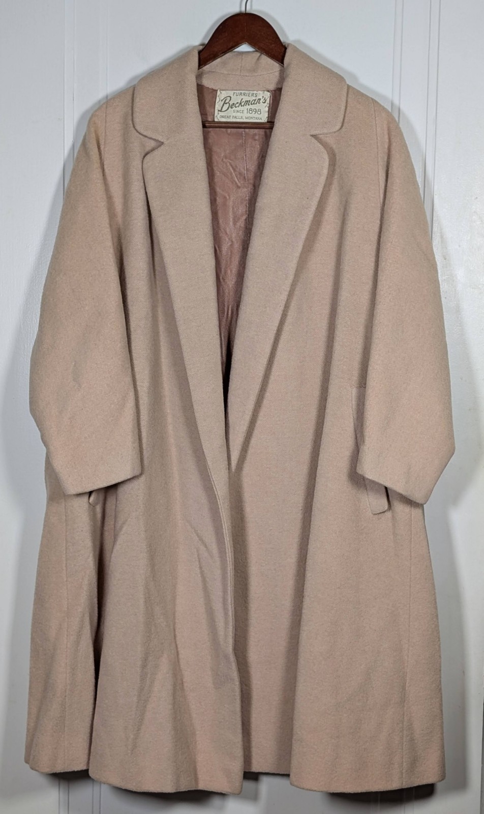 Beckman’s Furriers Vintage 100% Lambswool Coat Long 1898 Montana Pink Lined XL