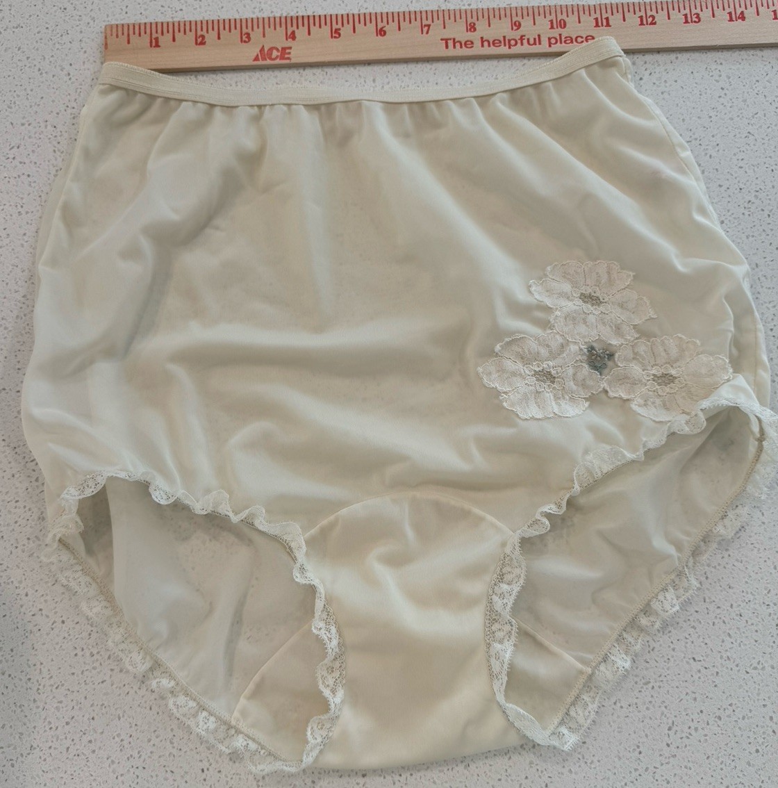 3 Piece Set – Shadowline Pinehurst Nightgown / Robe Peignoir VTG READ