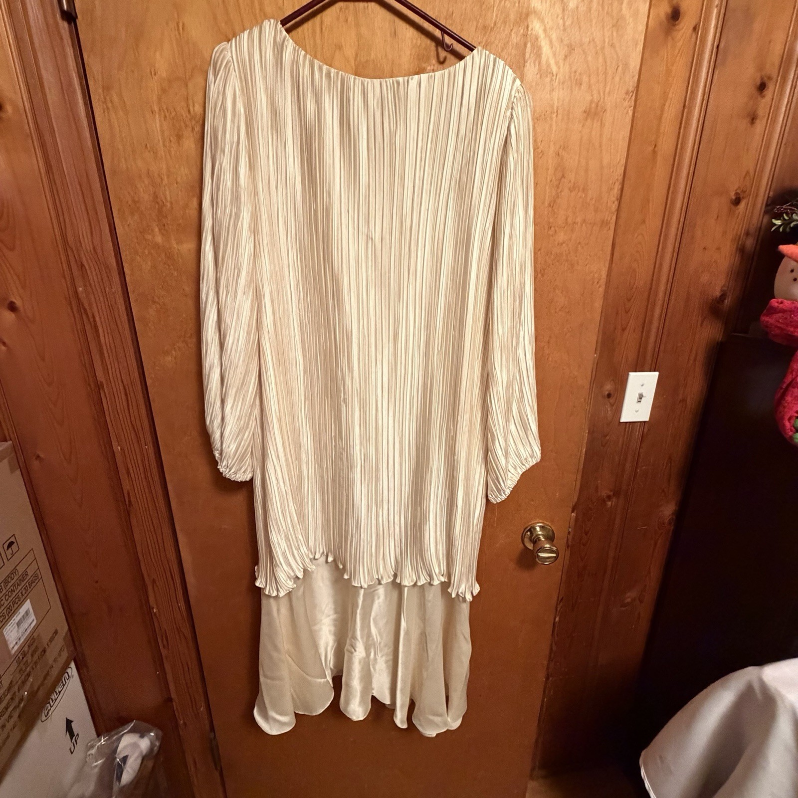 Samuel Scott Pleated Vintage Long Sleeve Dress Ivory Polyester Size 8